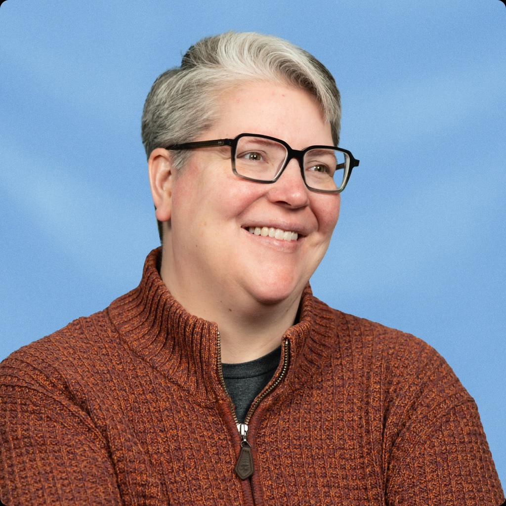 Tracie Hlavka headshot